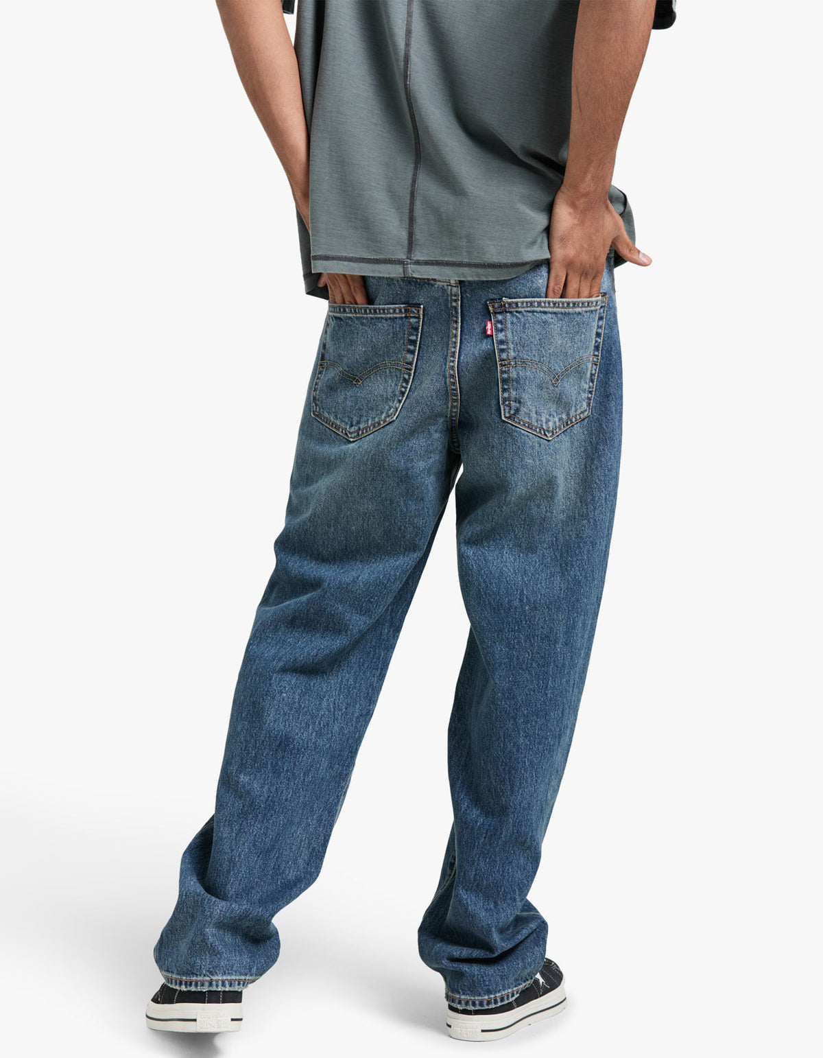 568 Loose Straight Jeans - Aisle Seat