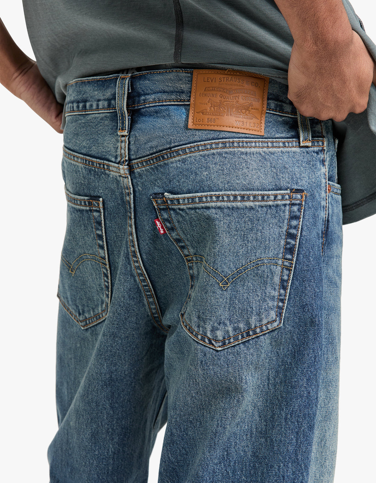 568 Loose Straight Jeans - Aisle Seat