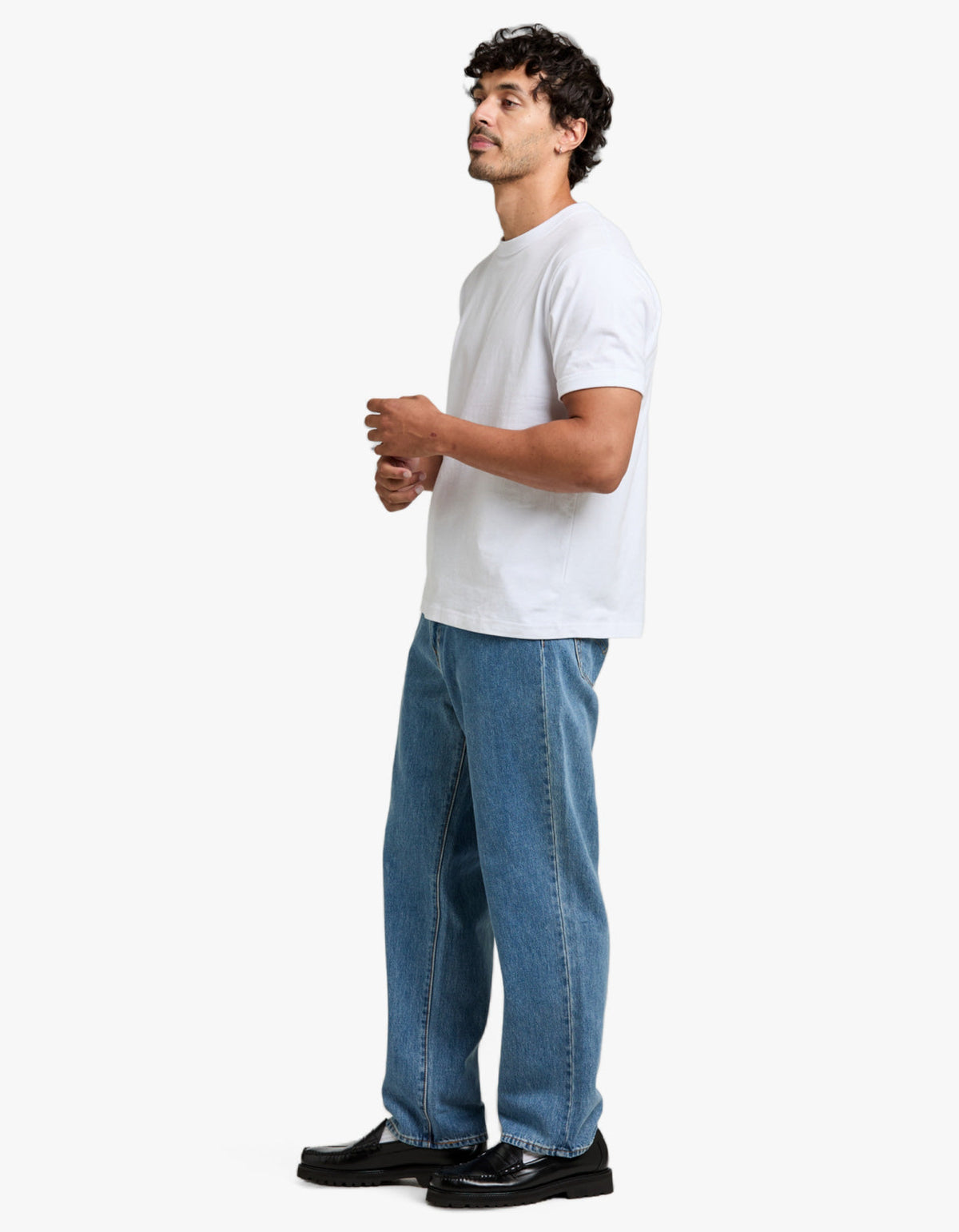 568 Loose Straight Jean - Blue Essentials