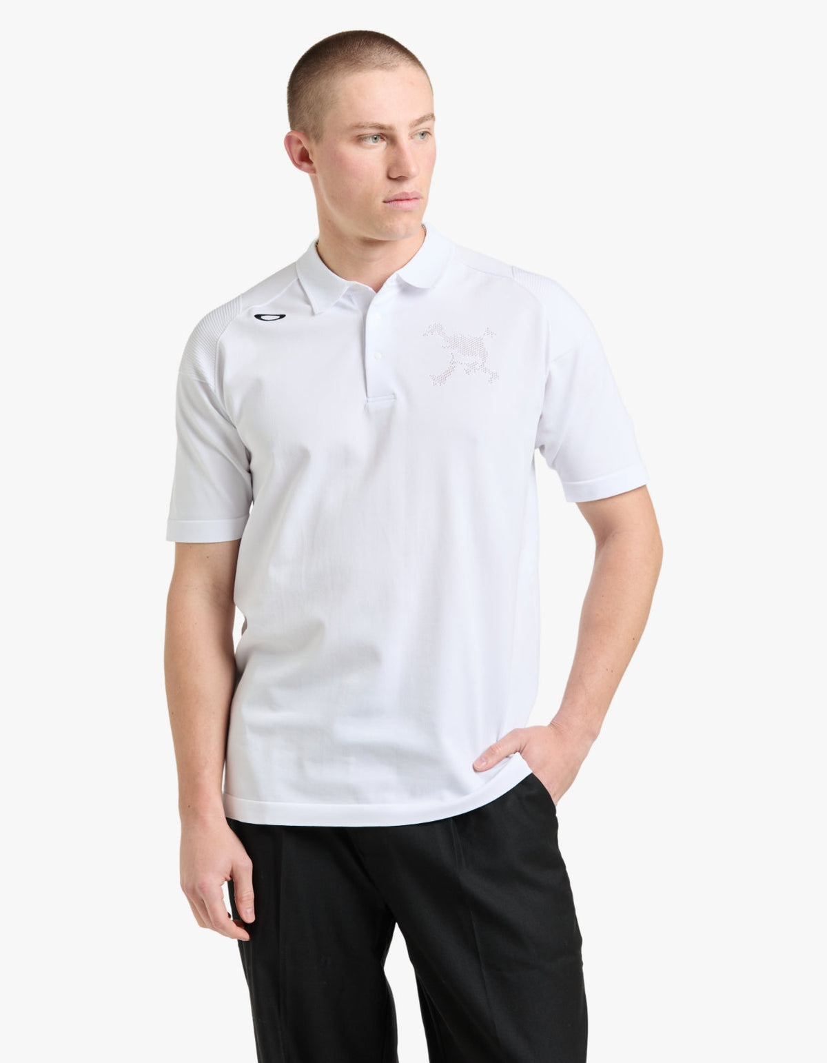 Skull Limber Sweater Polo Shirt - White