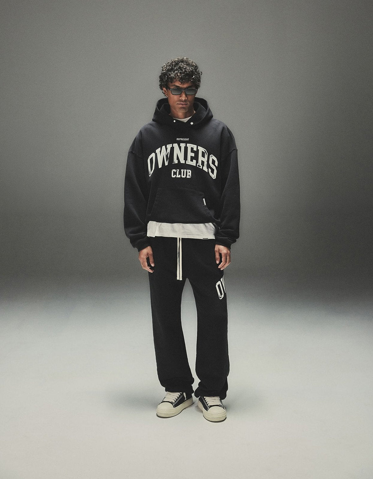Represent Owners Club Heritage Hoodie - Jet Black